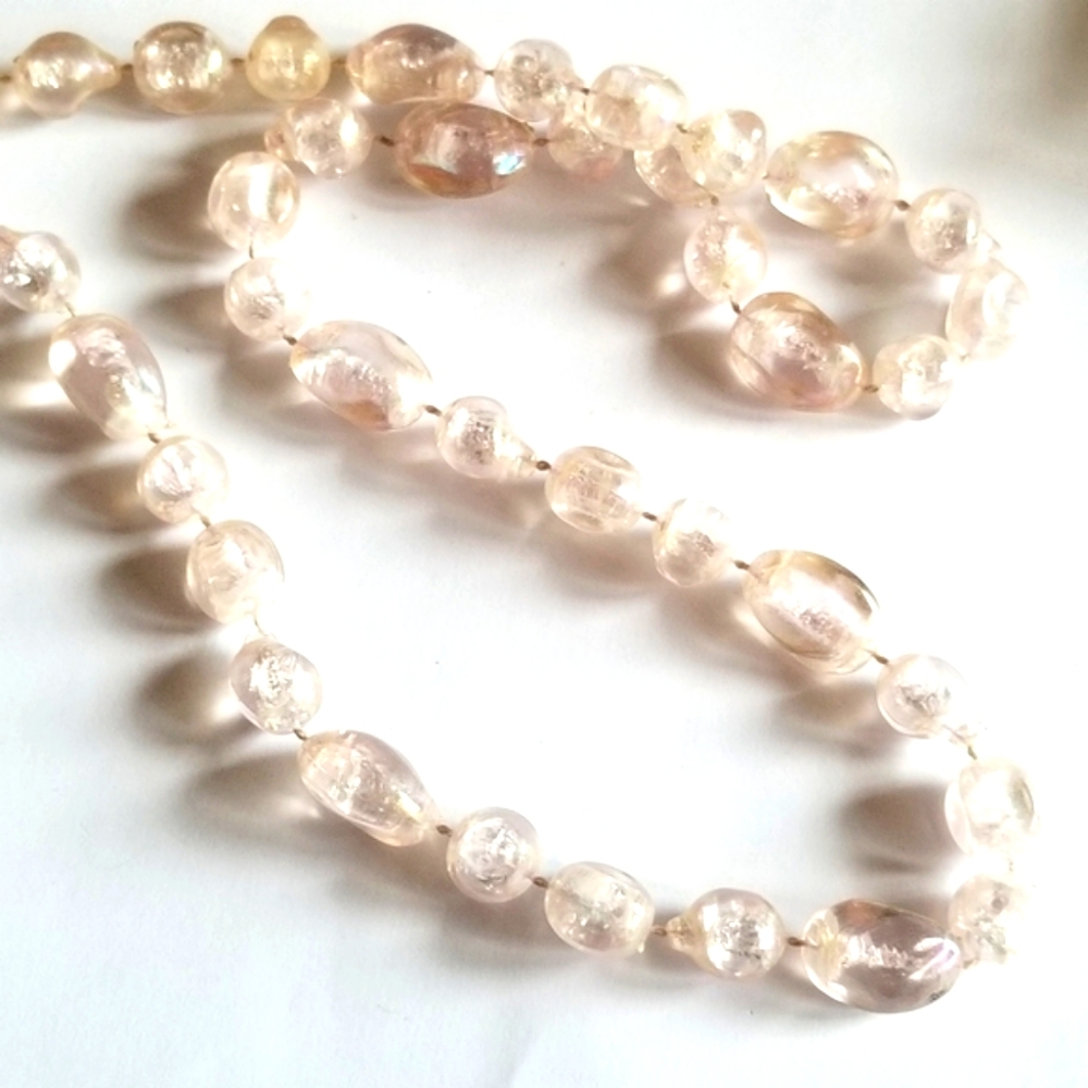 Vintage necklace pink iridescent beads beaded retro pastel barbiecore